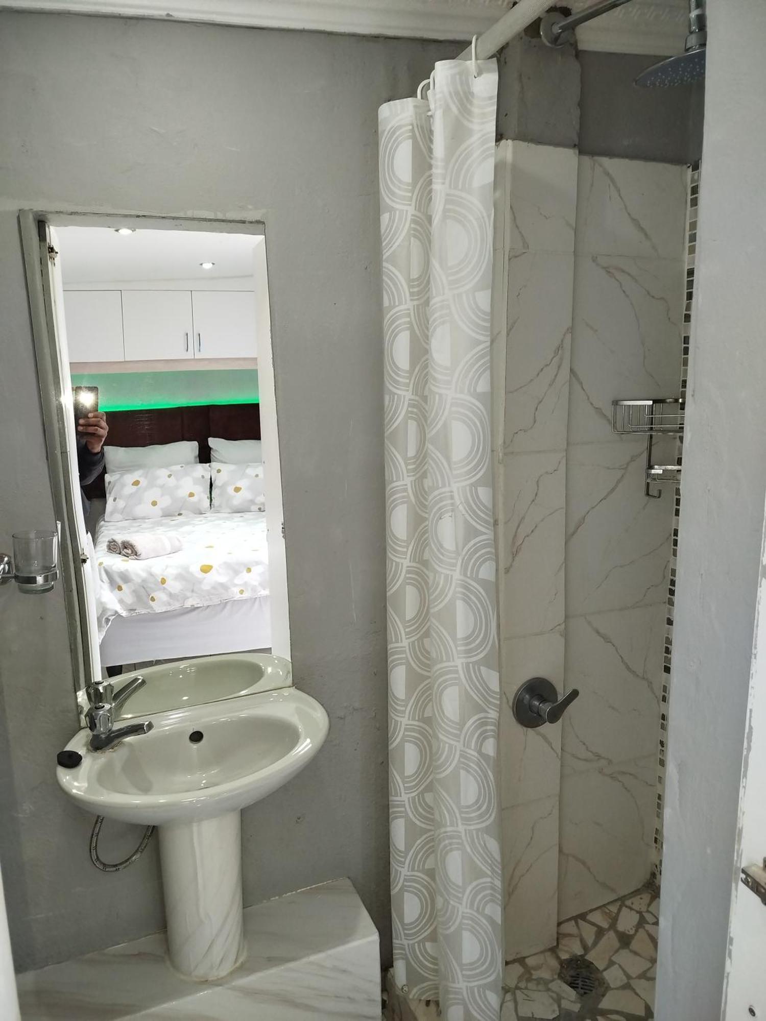 High View Accommodation East London Room photo